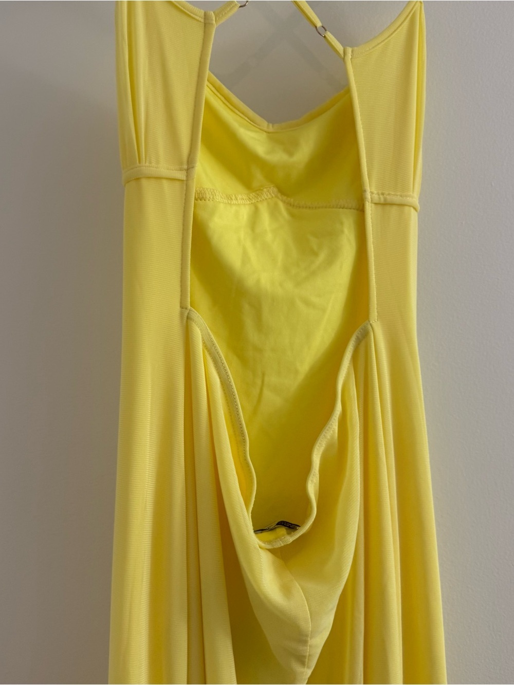 Beginning Boutique Elysium Yellow Open Back Maxi Dress Sz 12 Summer Wedding - Picture 10 of 14